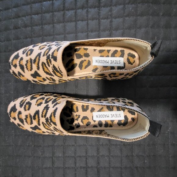 NEW STEVE MADDEN Animal Print Knit Slip On Flats size 6.5 - Picture 8 of 8